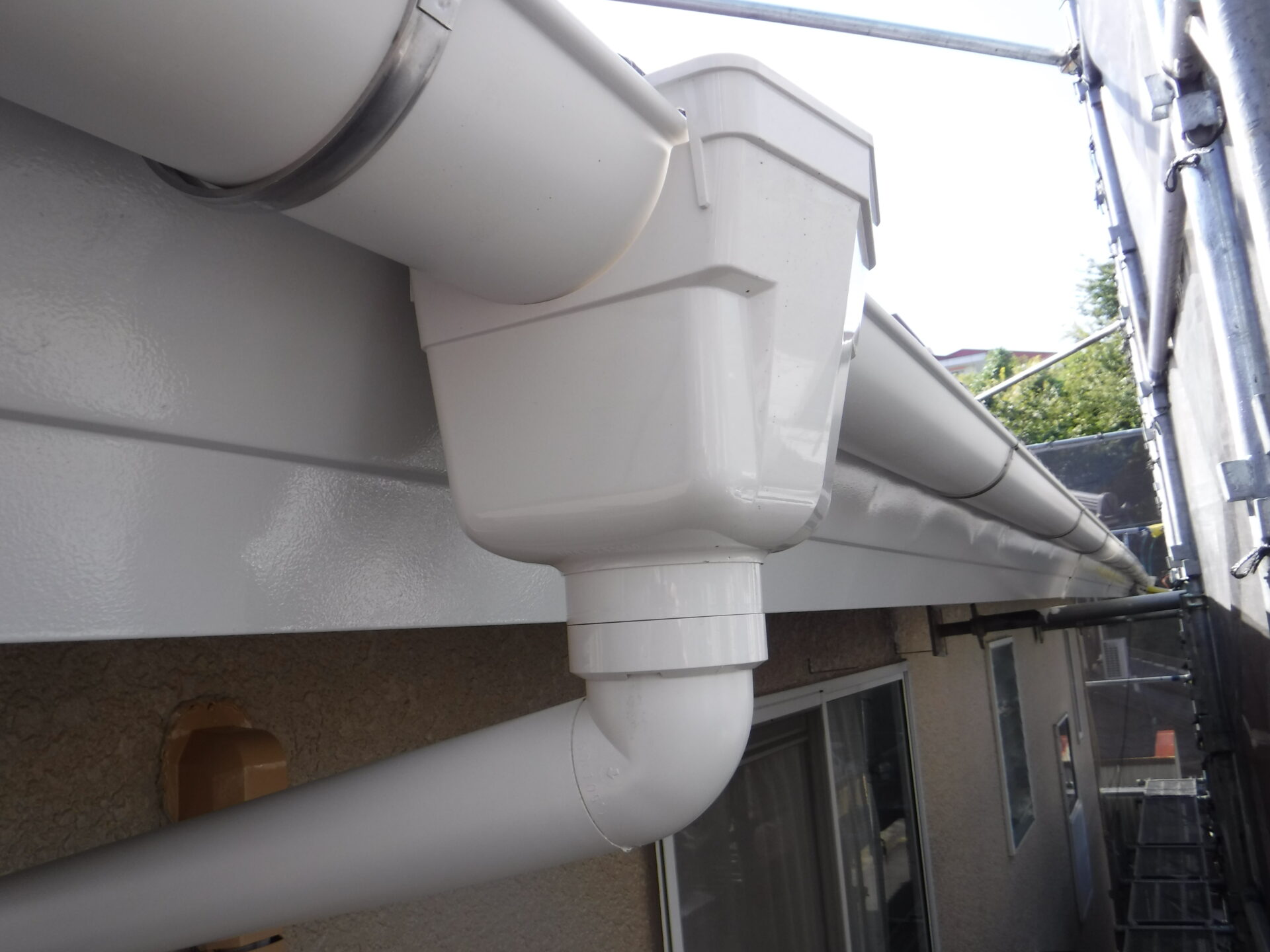K様邸軒樋・竪樋改修工事 | 高栄塗装|静岡|一般住宅の塗装・防水工事から公共事業まで豊富な実績!